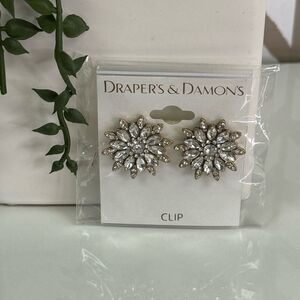 NWT Vintage Draper’s & Damon’s Gold Rhinestone Flower Clip On Earrings